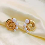 Aretes Dorados con Espiral