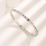 Brazalete Rígido con Números Romanos